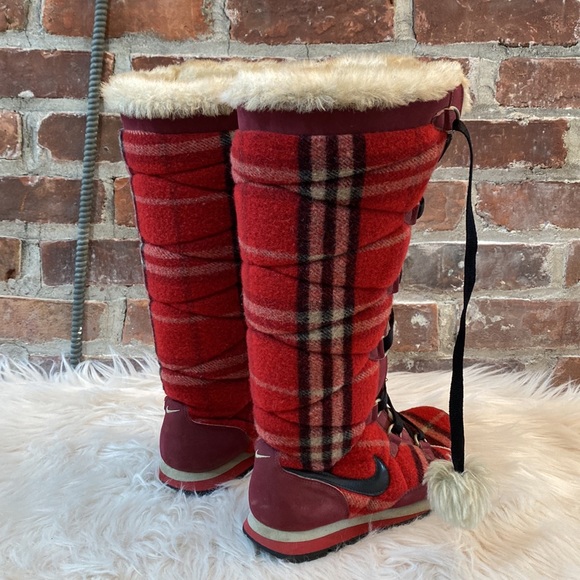 Nike Hi3 Plaid Winter Snow Boots, Size 5 - Picture 6 of 16